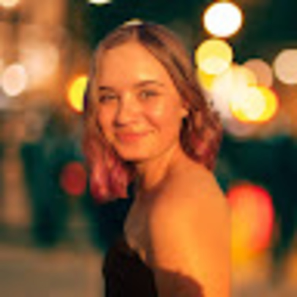 Meet your Posher, Emily